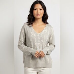 360 Cashmere 100% Cashmere Vneck Sweater Large